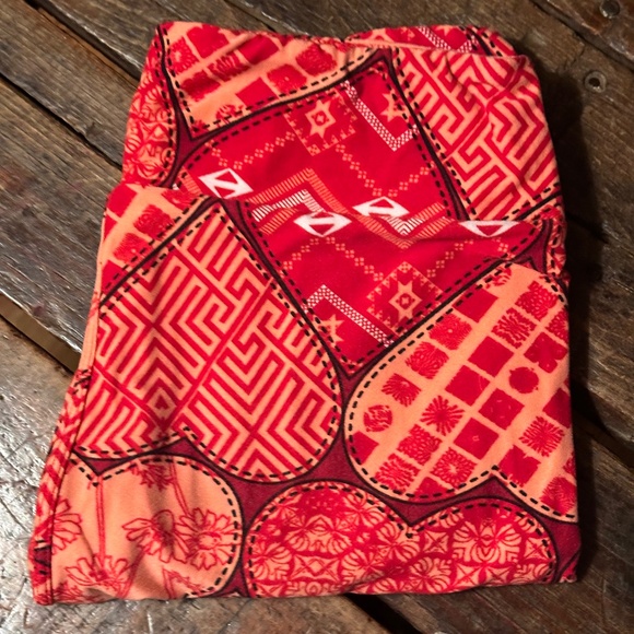 Lot of 6 Gently Used LuLaRoe One Size OS Buttery Soft Leggings - Picture 3 of 7